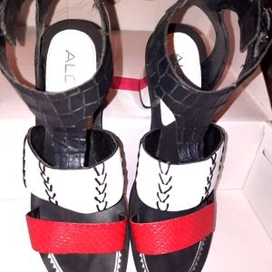 Aldo, sz 6, red, white, black, silver sandals